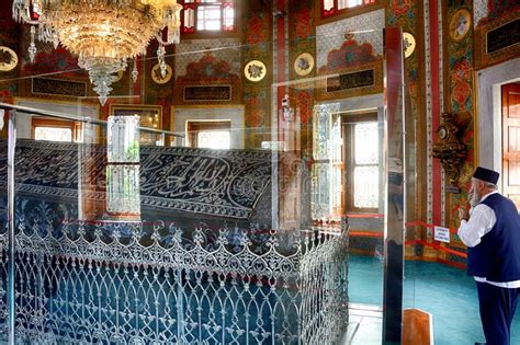 Le Tombeau de Mehmed II  : un Défi à la Mort et un Symbole d'Éternité Céleste !